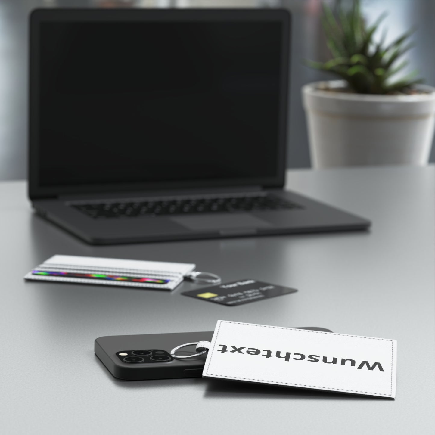 Personalized Saffiano Leather Card Holder — Custom "Wunschtext" ID Wallet