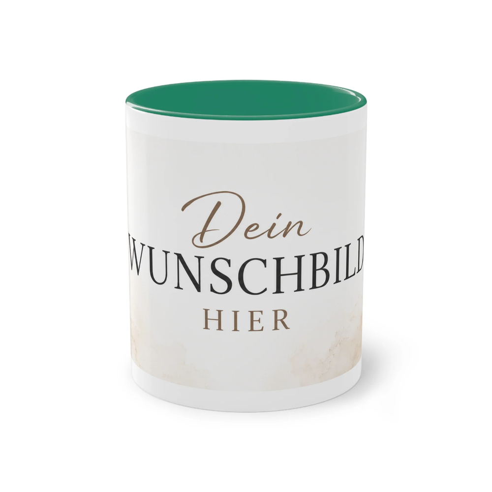 Vorderansicht einer personalisierten Two-Tone Tasse mit grünem Innenbereich und Platzhalter für ein individuelles Wunschbild.