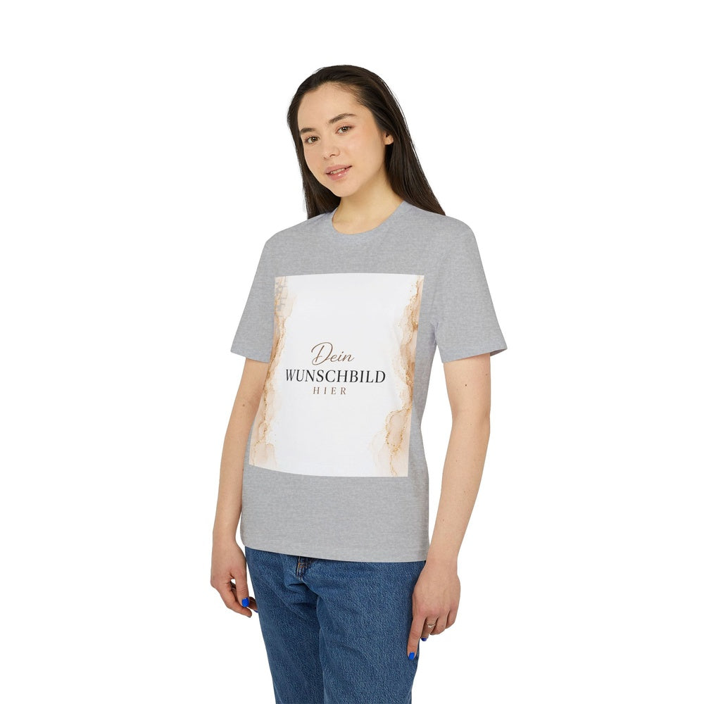 Damenmodel präsentiert ein hellgraues T-Shirt in Heather Grey mit personalisierbarem Wunschbild auf der Vorderseite.